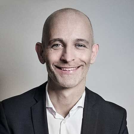 Morten Lehmann er CEO og Co-Founder hos Tailwind Co. Hos Tailwind hjælper og rådgiver Morten virksomheder, NGOer og organisationer inden for krydsfeltet mellem bæredygtighed, virksomhedsledelse og effektiv branding.