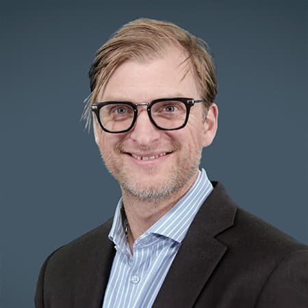 Brian Nygaard er uddannet jurist og tidligere advokat, men deponerede i 2013 sin advokatbestalling. Brian Nygaard er i dag en af landets førende eksperter og foredragsholdere inden for bl.a. inkasso og digitalisering af retssystemet.