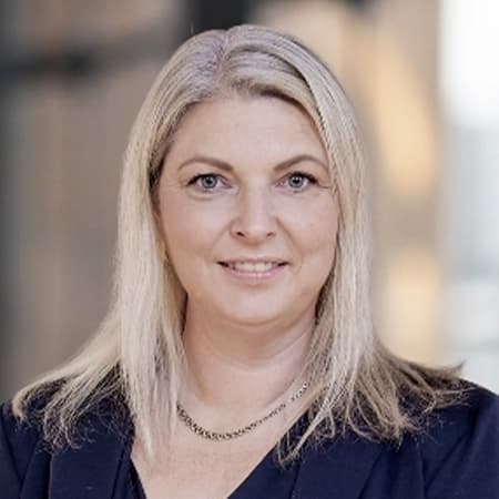 Rikke Lange Slavensky Rikke Lange Slavensky er advokat og partner hos NP Advokater. Rikke har et indgående kendskab til det offentliges indkøb og hun rådgiver ordregivere om alle aspekter inden for tilrettelæggelse og gennemførelse af udbud.