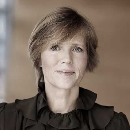 Kamilla Krebs Kamilla Krebs og advokat og partner hos Kromann Reumert. Her arbejder Kamilla primært med konkurs- og insolvensret, men beskæftiger sig også med panteretlige og finansielle emne, typisk i tilknytning til insolvensområdet.