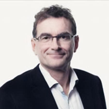 Bent Petersen Bent Petersen er professor ved Institut for Strategi og Globalisering på Copenhagen Business School (CBS). Han forsker inden for internationaliseringsprocesser.