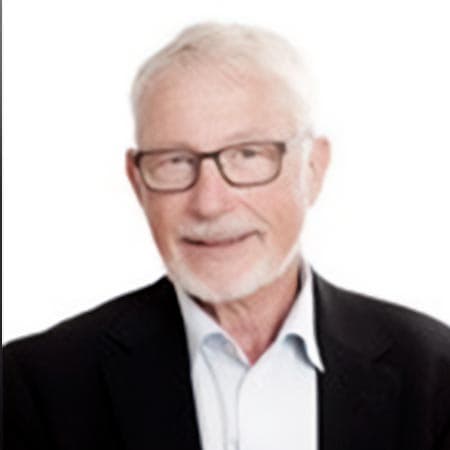 Henning Jønsson Henning Jønsson har været direktør i Ankenævnet for Forsikring 1990-2013 samt ekstern lektor på Københavns Universitet i 15 år. Henning Jønsson er forfatter til ”Husejerforsikring og ejerskifteforsikring – en kommentar” samt medforfatter til ”Dansk Forsikringsret” og ”Familieforsikring”.