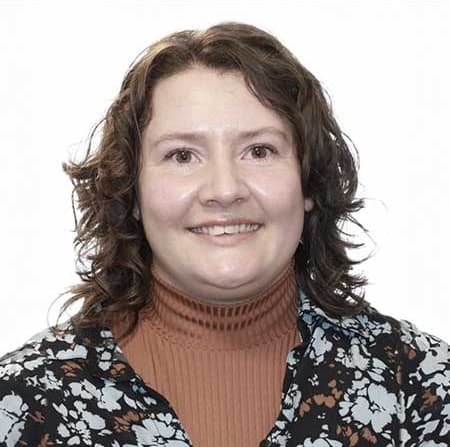 Asla Husgard Asla Husgard er fuldmægtig på kontoret for Priser og Forbrug hos Danmarks Statistik. Her bidrager Asla til den månedlige udgivelse af forbrugerprisindekset, som er et mål for inflationen i Danmark.