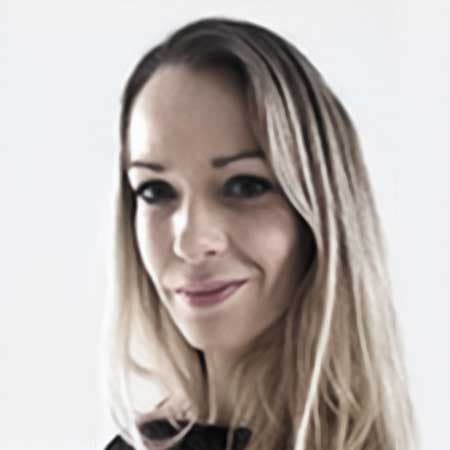 Helena Vingtoft Helena Vingtoft er Head of Group Privacy Center of Excellence i Nexi Group. Helena har en ph.d.-grad i cyberkriminalitet og er Privacy Program Management (CIPM) akkrediteret.