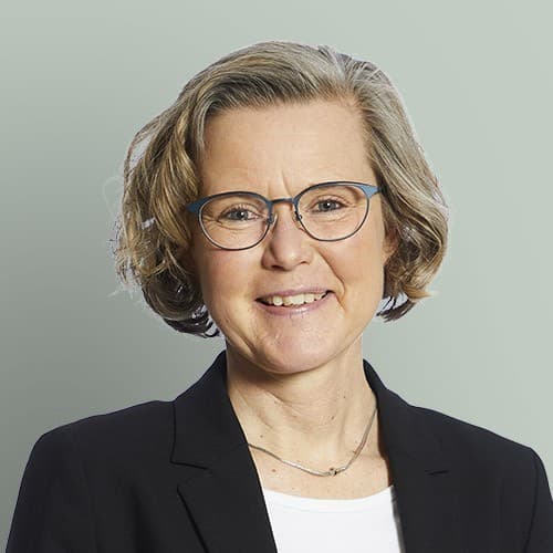 Birgitte Jørgensen Birgitte Jørgensen arbejder med insolvensret, herunder konkurs og rekonstruktion, samt finansieringsret. Hun har en ph.d. inden for konkurs.