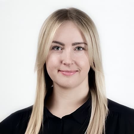 Anne Mørk Anne Mørk er forsker med hovedfokus på børneret, især inden for socialret, familieret og menneskerettigheder.