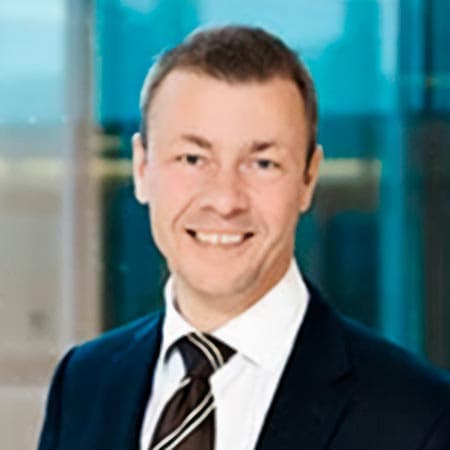 Niklas Bjerggaard Andersen Niklas Bjerggaard Andersen er partner i Deloittes skatteafdeling. Han har 20 års erfaring med skattemæssig rådgivning af koncerner, fonde og fondsejede koncerner.