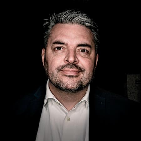 Peter K. Hunderup Peter K. Hunderup har mere end 20 års erfaring med Information Management, hvor har arbejdet med indsamling og udvikling af krav for data warehouse og rapporteringsløsninger.