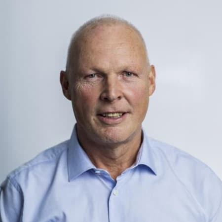 Peter Vedel Kessing Peter Vedel Kessing er Senior Researcher hos Institut for Menneskerettigheder og har været det siden 2008. Peter er medlem er udvalget for tortur hos FN. Han er også specialiseret i forebyggelse af tortur, som han siden 1997 har arbejdet med.