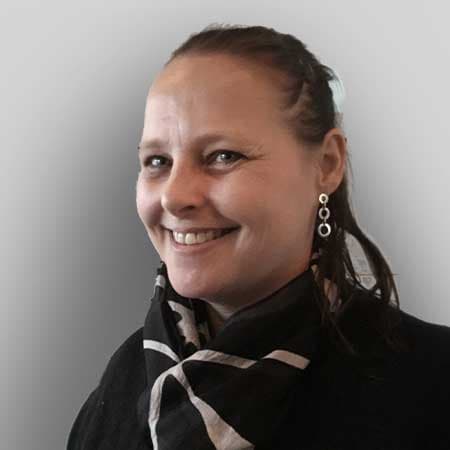 Benedicte Schilling Benedicte Schilling er uddannet cand.psych. og specialist i børne- og familiepsykologi samt supervision. Hun er direktør i det engelskbaserede firma Schilling CTS Ltd., der specialiserer sig i at træne og professionsudvikle ledere og medarbejdere.