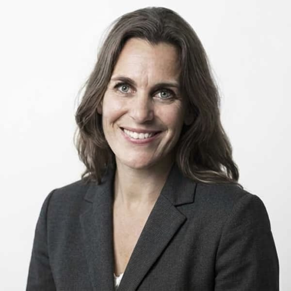 Nana Kryger la Cour Nana Kryger la Cour er specialanklager ved Statsadvokaten i København og fagansvarlig for straffesager mod psykisk afvigende kriminelle.