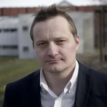 FREDERIK WAAGE