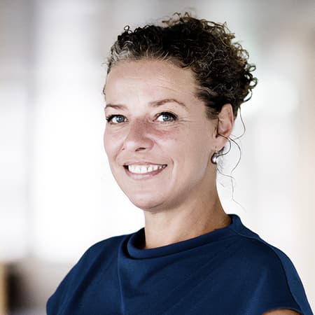 Vibeke Fabricius Nordlander Vibeke Fabricius Nordlander er specialiseret inden for kontrakt- og udbudsret og rådgiver om tilrettelæggelse og gennemførelse af indkøb i overensstemmelse med EU's udbudsdirektiver og nationale udbudsregler.