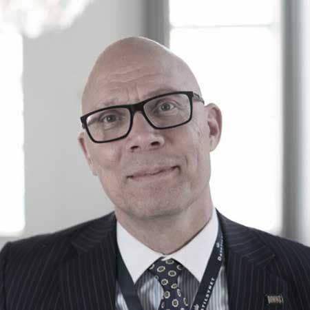 Allan Frank Allan Frank er IT-sikkerhedsspecialist hos Datatilsynet.