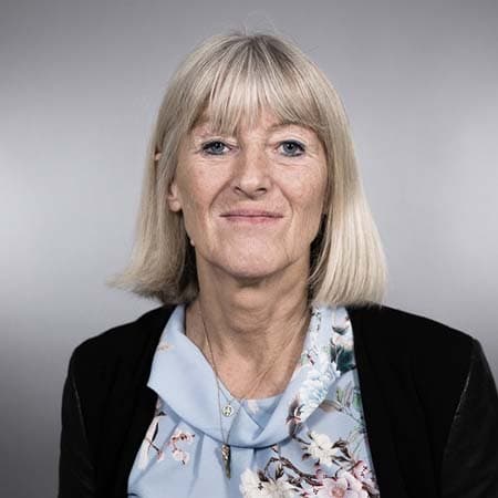 LINDA NIELSEN