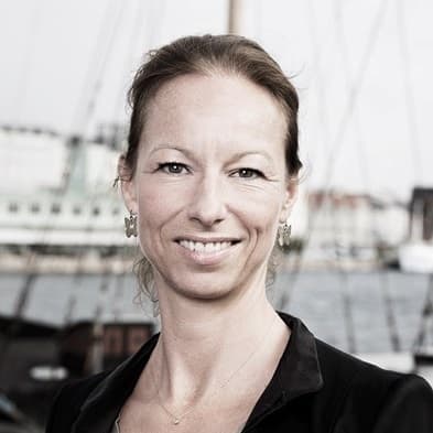 Isabelle Navarro Vinten Isabelle Navarro Vinten er vicedirektør i Miljøstyrelsen og har været det siden marts 2020. Her er Isabelle ansvarlig for afdelingerne Center for Rent Vand og Center for Sikker Kemi.