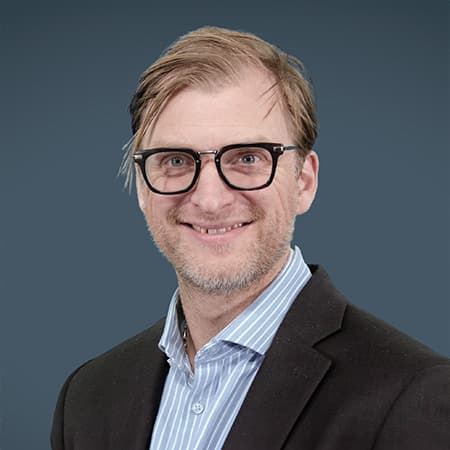 Brian Nygaard Brian Nygaard er uddannet jurist og tidligere advokat, men deponerede i 2013 sin advokatbestalling. Brian Nygaard er i dag en af landets førende eksperter og foredragsholdere inden for bl.a. inkasso og digitalisering af retssystemet.