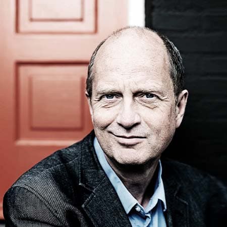 KNUD LINDHOLM LAU
