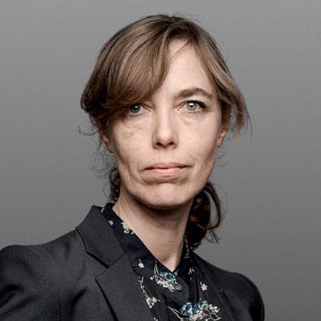 Henriette Gernaa Henriette Gernaa er partner og leder af proces- og forsikringsgruppen. Henriette Gernaa har stor erfaring med retssager for erhvervsklienter samt med international voldgift, både som advokat og voldgiftsdommer.